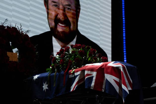 DERRYN HINCH STATE FUNERAL, Derryn Hinch coffin on stage during a State Funeral Service for Derryn Hinch at the Timber Yard, Melbourne, Monday, July 20, 2026. . Outspoken media figure and former senator Derryn Hinch has died at the age of 82 after a long and public health battle. ( NO ARCHIVING MELBOURNE VICTORIA AUSTRALIA  Copyright: xCHRISTOPHERxHOPKINSx 20260720133279351056