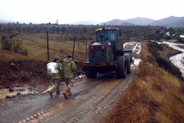 Coquimbo, July 19, 2026 In the municipality of Coquimbo, in the rural area of Tambillos, the Chilean Army is using heavy machinery to rescue families who have been cut off due to the flooding of the Alejandro Pizarro Aton Chile ravines, CHILE Aton 1173913  Copyright: AlejandroxPizarro AtonxChile
