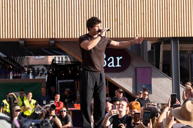 19.07.2026, Locarno, Piazza Grande, Moon and Stars, Wincent Weiss Locarno Piazza Grande Ticino Switzerland *** July 19, 2026, Locarno, Piazza Grande, Moon and Stars, Wincent Weiss, Locarno, Piazza Grande, Ticino, Switzerland  Copyright: xJustPictures.ch AlexanderxRaemyx