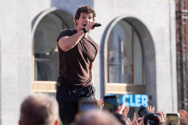 19.07.2026, Locarno, Piazza Grande, Moon and Stars, Wincent Weiss Locarno Piazza Grande Ticino Switzerland *** July 19, 2026, Locarno, Piazza Grande, Moon and Stars, Wincent Weiss, Locarno, Piazza Grande, Ticino, Switzerland  Copyright: xJustPictures.ch AlexanderxRaemyx