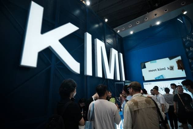 Moonshot AI Kimi Booth at 2026 WAIC SHANGHAI, CHINA - JULY 20, 2026 - The audience visited the Kimi booth of Moonshot AI s large model at the 2026 World Artificial Intelligence Conference in Shanghai, China on July 20, 2026. Shanghai Shanghai China  Copyright: xCFOTOx i1784556334334