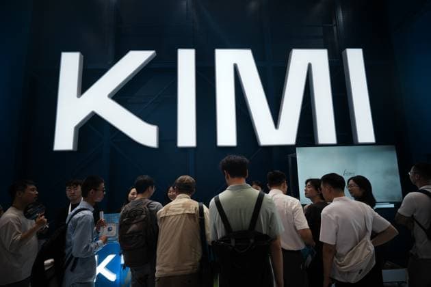 Moonshot AI Kimi Booth at 2026 WAIC SHANGHAI, CHINA - JULY 20, 2026 - The audience visited the Kimi booth of Moonshot AI s large model at the 2026 World Artificial Intelligence Conference in Shanghai, China on July 20, 2026. Shanghai Shanghai China  Copyright: xCFOTOx i1784556334696