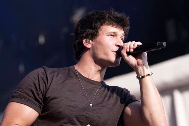 Wincent Weiss live auf dem Musikfestival Moon&Stars 2026 auf der Piazza Grande. Locarno, 19.07.2026 *** Wincent Weiss live at the Moon Stars 2026 Music Festival on Piazza Grande in Locarno, July 19, 2026 Foto:xA.xRaemyx xFuturexImagex weiss_6712