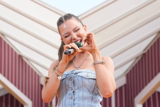 Ausverkauft war die IWS Arena bei der 8. Staffel der beliebten Livesendung. Joelina Drews - Immer wieder sonntags Ausverkauft war die IWS Arena bei der 8. Staffel der beliebten Livesendung. Deutschland, Rust, Europapark, 19.07.2026 *** The IWS Arena was sold out for the 8th season of the popular live show *Joelina Drew s Immer wieder sonntags*. The IWS Arena was sold out for the 8th season of the popular live show Germany, Rust, Europapark, July 19, 2026 SP_GHR