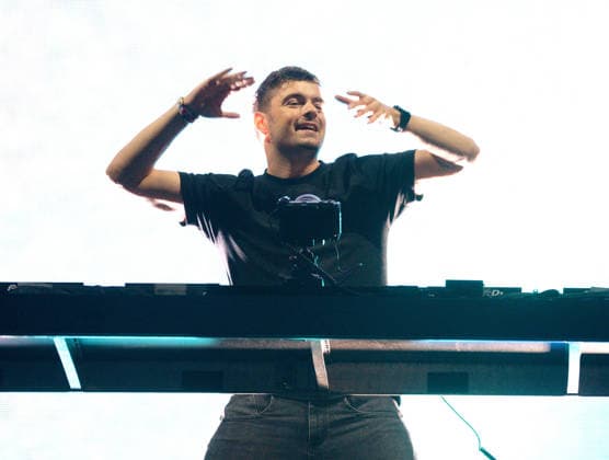 Festival d Ete de Quebec Festival d Ã tÃ de QuÃ bec 2026 - Day 10 DJ Martin Garrix performs during the Festival d Ã tÃ de QuÃ bec on July 18, 2026 in Quebec City, Quebec. Quebec City Plaines De Abraham Quebec Canada Copyright: xx