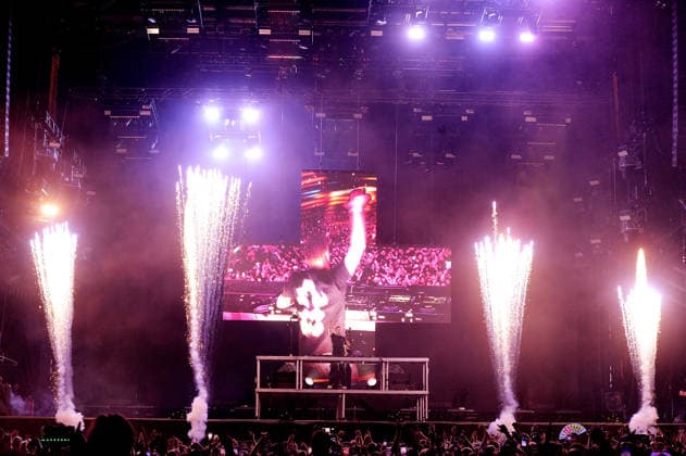 Festival d Ete de Quebec Festival d Ã tÃ de QuÃ bec 2026 - Day 10 DJ Martin Garrix performs during the Festival d Ã tÃ de QuÃ bec on July 18, 2026 in Quebec City, Quebec. Quebec City Plaines De Abraham Quebec Canada Copyright: xx
