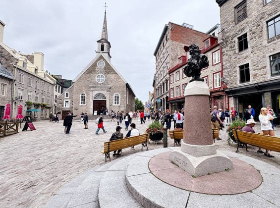 Festival d Ete de Quebec Festival d Ã tÃ de QuÃ bec 2026 - Day 10 A general view of Quartier Petit Champlain, nestled at the base of Cap Diamant in Old QuÃ bec s Lower Town - Place Royale during the Festival d Ã tÃ de QuÃ bec on July 18, 2026 in Quebec City, Quebec. Quebec City Plaines De Abraham Quebec Canada Copyright: xx