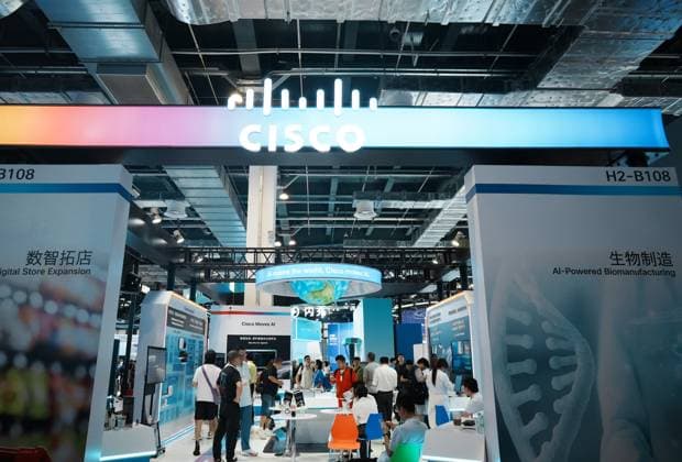 2026 WAIC Held in Shanghai The audience visited the Cisco booth at the 2026 World Artificial Intelligence Conference in Shanghai, China on July 20, 2026. Shanghai Shanghai China  Copyright: xCFOTOx i1784570727465