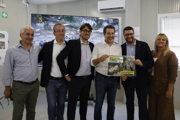 News - Matteo Salvini Visits Raccordo A4-Valtrompia CONCESIO, ITALY - JULY 20: Matteo Salvini, Vice President of the Council of Ministers of the Italian Republic and Minister of Infrastructure and Transport with the mayors of the municipalities involved during the technical inspection at the construction site of the Raccordo Autostradale A4 - Valtrompia, at Codolazza base camp on July 20, 2026 in Concesio near Brescia, Italy. The motorway link between the A4 motorway and Valtrompia is a strategic infrastructure managed by Anas, aimed at connecting the main motorway network with the industrial hubs and urban centres of the Brescia valley. Concesio Brescia Italy Copyright: xRichardxMorganox xLiveMediax LPN_2574725