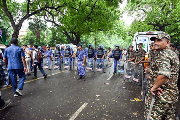 Rapid Action Force (RAF) and Security personnel at Raisina Road, Parliament Street and Jantar Mantar, as security has been heightene New Delhi, Jul 20 (ANI): Rapid Action Force (RAF) and Security personnel at Raisina Road, Parliament Street and Jantar Mantar, as security has been heightened in view of the CJP s call for a March to Parliament, in New Delhi on Monday. New Delhi Delhi India Copyright: xANIx ANI_20260720046
