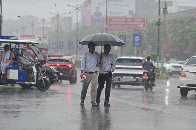 July 20, 2026, Prayagraj, Uttar Pradesh, India: Prayagraj: People during Rain, in Prayagraj on Monday, July 20, 2026. Prayagraj India - ZUMAv115 20260720_zap_v115_053 Copyright: xPrabhatxKumarxVermax