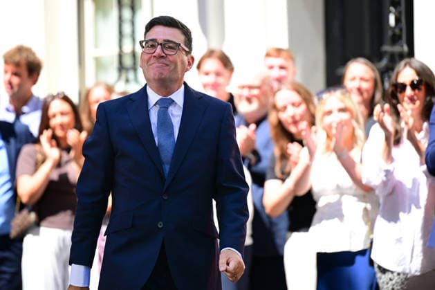 Andy Burnham becomes Prime Minister, Downing Street, London, UK - 20 Jul 2026 Andy Burnham gives his inaugural speech as Prime Minister outside No.10 Downing Street Andy Burnham becomes Prime Minister, Downing Street, London, UK - 20 Jul 2026, Credit:Victoria Jones Shutterstock PA ROTA - B68 Avalon United Kingdom, London, Downing Street  Copyright: xVictoriaxJones Shutterstockx xPAxROTAx-xB68x xAvalonx 1117552269