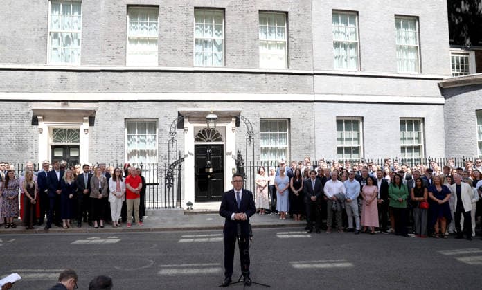 (260720) -- LONDON, July 20, 2026 -- Andy Burnham delivers his first speech as British prime minister outside 10 Downing Street in London, Britain, July 20, 2026. British Labour Party leader Andy Burnham officially became Britain s prime minister on Monday after King Charles III invited him to form a government. ) (SpotNews) BRITAIN-LONDON-BURNHAM-NEW PM LixYing 