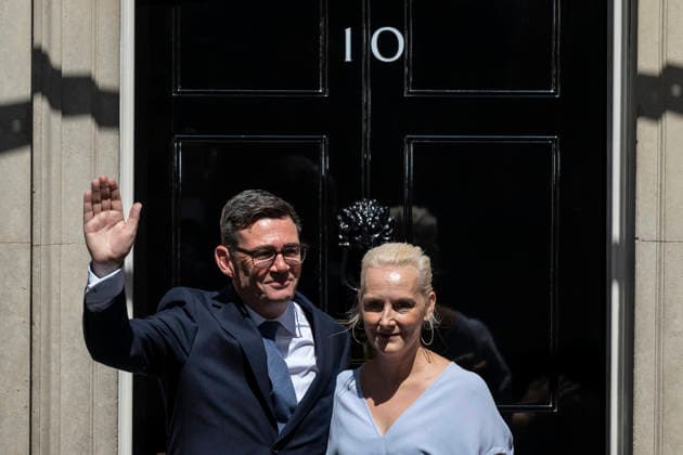 July 20, 2026, London, London, UK: LONDON, UK. Andy Burnham, the new Prime Minister, and wife Marie-France van Heel, after he gave his first speech in Downing Street, replacing Sir Keir Starmer and becoming BritainÃ¢â‚¬â ¢s seventh Prime Minister in ten years. London UK  - ZUMAl94_ 20260720_zaf_l94_100 Copyright: xStephenxChungx