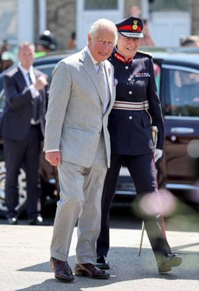 King Charles III Visits Cambridge CAMBRIDGE, ENGLAND - JULY 20: King Charles III smiles as he arrives for his visit to Cambridge Central Mosque on July 20, 2026 in Cambridge, England. Europe™s first Eco-Mosque, its notable for its architectural quality, environmental leadership and role as a place of worship and community engagement., Credit:Chris Jackson PA ROTA - B68 Avalon United Kingdom, England, Cambridge  Copyright: xChrisxJacksonx xPAxROTAx-xB68x xAvalonx 1117569157