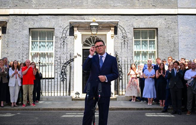 . 20 07 2026. London, United Kingdom. New UK Prime Minister Andy Burnham and wife Marie-France van Heel arriving at No10 Downing Street in London. Pic: i-Images Pool  xi-Imagesx xPoolx IIM-26910-0112