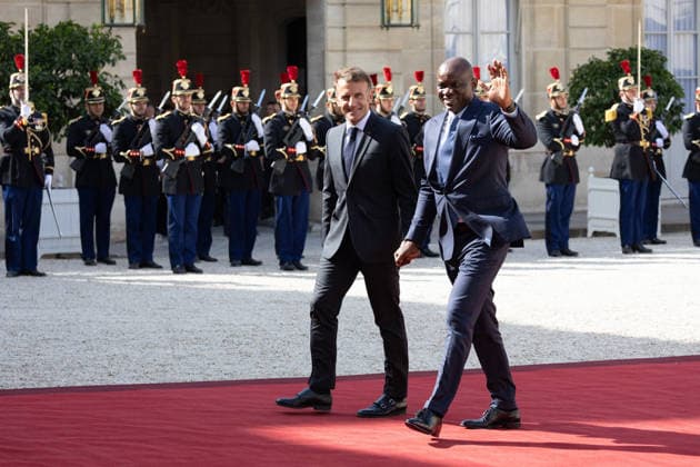 Emmanuel Macron welcomes Gabon President Brice Oligui Nguema - Paris Gabon s President Brice Oligui Nguema is welcomed by France s President Emmanuel Macron before a meeting at the Elysee Palace in Paris on July 20, 2026. Photo by Raphael Lafargue ABACAPRESS.COM Paris France  Copyright: xLafarguexRaphael ABACAx