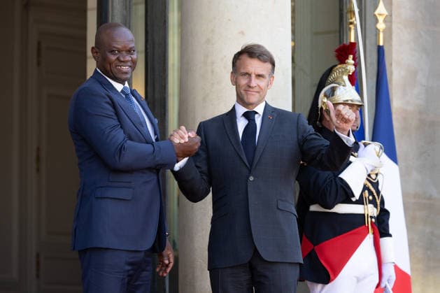 Emmanuel Macron welcomes Gabon President Brice Oligui Nguema - Paris Gabon s President Brice Oligui Nguema is welcomed by France s President Emmanuel Macron before a meeting at the Elysee Palace in Paris on July 20, 2026. Photo by Raphael Lafargue ABACAPRESS.COM Paris France  Copyright: xLafarguexRaphael ABACAx