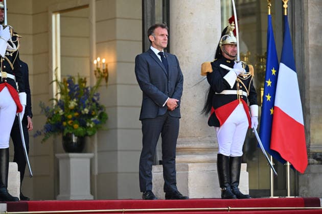 Emmanuel Macron - Brice Oligui Nguema meeting in Paris PARIS, FRANCE - JULY 20: French President Emmanuel Macron (L) awaits Brice Oligui Nguema (not pictured), President of Gabon at the Elysee Presidential Palace in Paris, France on July 20, 2026. Mustafa Yalcin Anadolu Paris France. Editorial use only. Please get in touch for any other usage.  Copyright: x2026xAnadoluxMustafaxYalcinx