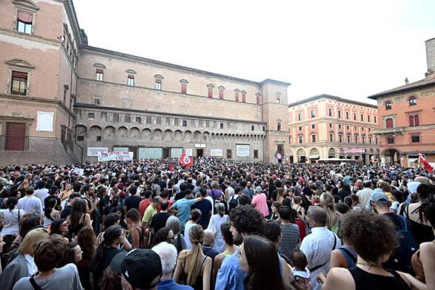 IPA86848082 - Bologna: Fakir Abderrahim dies while in police custody; a demonstration is held in Piazza del Nettuno, with representatives from various institutions also in attendance.  Copyright: xGiannixSchicchix xGiannixSchicchix 86848082