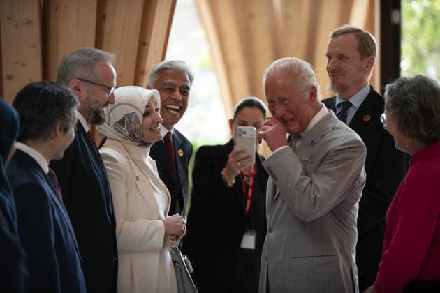 King Charles III visits Cambridge Central Mosque CAMBRIDGE, UNITED KINGDOM - JULY 20: King Charles III visits the Cambridge Central Mosque, Europe s first eco-friendly mosque, and meets with representatives of the Muslim community in Cambridge, United Kingdom, on July 20, 2026. Rooful Ali Anadolu Cambridge United Kingdom. Editorial use only. Please get in touch for any other usage.  Copyright: x2026xAnadoluxRoofulxAlix