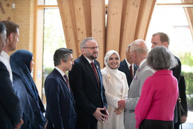 King Charles III visits Cambridge Central Mosque CAMBRIDGE, UNITED KINGDOM - JULY 20: King Charles III visits the Cambridge Central Mosque, Europe s first eco-friendly mosque, and meets with representatives of the Muslim community in Cambridge, United Kingdom, on July 20, 2026. Rooful Ali Anadolu Cambridge United Kingdom. Editorial use only. Please get in touch for any other usage.  Copyright: x2026xAnadoluxRoofulxAlix