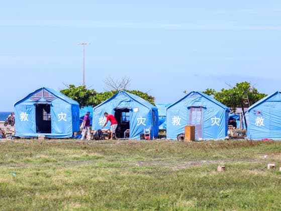 Displaced families remain in temporary shelters in La Guaira LA GUAIRA, VENEZUELA JULY 20, 2026: Temporary shelters are seen housing families displaced by the recent earthquakes in La Guaira, Venezuela. Many residents whose homes were destroyed remain in tents as humanitarian assistance, debris removal and reconstruction efforts continue. Recent rainfall has further complicated conditions in the temporary camps. La Guaira Venezuela (Bolivarian Republic of) Copyright: x xMarioxFloresx xJNAxPressx