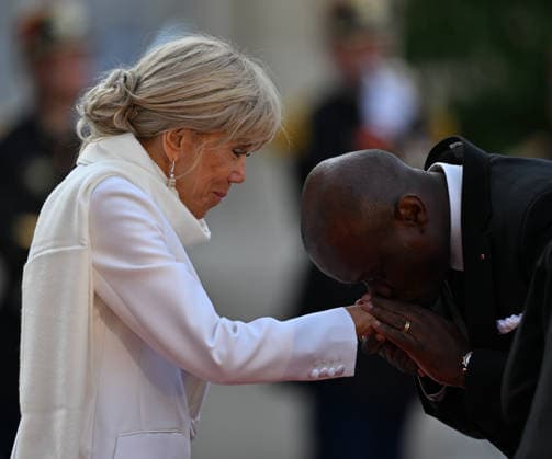 Emmanuel Macron - Brice Oligui Nguema meeting in Paris PARIS, FRANCE - JULY 20: French First Lady Brigitte Macron (L) welcomes Gabon s President Brice Oligui Nguema (R) ahead of a State dinner at the Elysee Palace in Paris, France on July 20, 2026. Mustafa Yalcin Anadolu Paris France. Editorial use only. Please get in touch for any other usage.  Copyright: x2026xAnadoluxMustafaxYalcinx