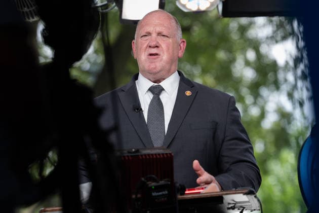 July 20, 2026, Washington, District Of Columbia, USA: White House Border Czar Tom Homan during a media hit outside the West Wing of the White House in Washington, DC, USA, on Monday, July 20, 2026. The Department of Homeland Security last week ordered immigration agents to temporarily halt most vehicle stops during deportation operations, according to a department official, after a fatal shooting of a man in Maine reignited concerns about the agency s tactics Washington USA - ZUMAs152 20260720_faa_s152_005 Copyright: xAaronxSchwartzx-xPoolxviaxCNPx
