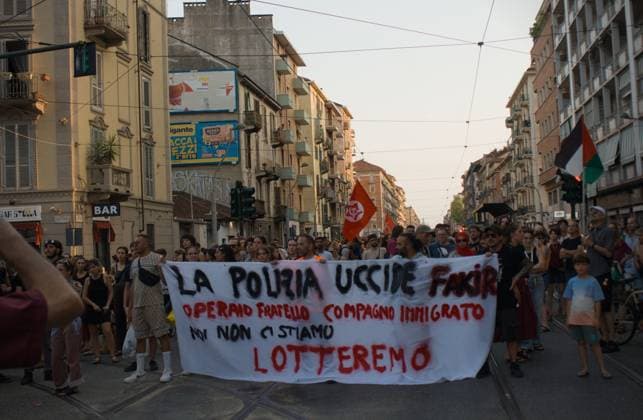 Demonstrators in Turin rally after death of Abderrahim Fakir TURIN, ITALY JULY 20, 2026: Hundreds of people gather in the Barriera di Milano district of Turin in solidarity with the family of Abderrahim Fakir, a 43-year-old Italian-Moroccan man who died during a police arrest in Bologna. The demonstration follows Fakir s death, which has sparked protests in several Italian cities and renewed public debate over police conduct and accountability. Torino Italy Copyright: x xChiaraxAntenuccix xJNAxPressx