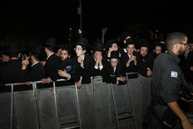Ultra-Orthodox protesters demonstrate over arrest of alleged draft evader in Israel CFAR YONA, ISRAEL JULY 20, 2026: Ultra-Orthodox Jewish demonstrators, including members of the Gur Hasidic community, gather outside Military Prison 10 to protest the arrest of a Haredi man accused of evading compulsory military service. Organisers estimated that more than 20,000 people took part in the demonstration, which escalated into clashes and created hazardous conditions for journalists covering the event. Cfar Yona Israel Copyright: x xHilelxbenxorx xJNAxPressx