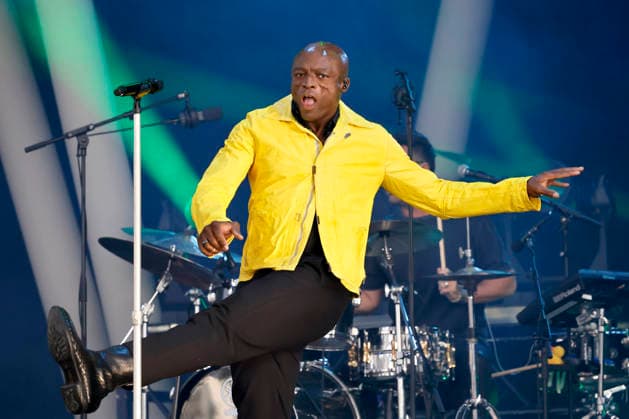 Sänger Seal bei seinem Auftritt im Kölner Tanzbrunnen im Rahmen der Tour SEAL Celebrating 30+ years of the classic albums I & II . Köln, 20.07.2026 NRW Deutschland *** Singer Seal during his performance at the Tanzbrunnen in Cologne as part of the SEAL Celebrating 30 Years of the Classic Albums I & II tour. Cologne, July 20, 2026, North Rhine-Westphalia, Germany Copyright: xChristophxHardtx