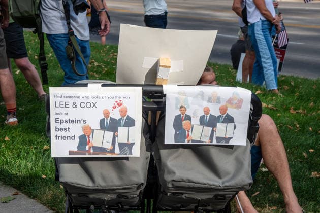July 20, 2026, Salt Lake City, Utah, USA: Political signs targeting U.S. Senator Mike Lee, Utah Governor Spencer Cox, and President Donald Trump are displayed on a stroller outside the Utah Governor s Mansion in Salt Lake City, Utah, on Monday, July 20, 2026. The community rally was organized to protest executive actions drastically reducing the boundaries of the Bears Ears and Grand Staircase-Escalante national monuments. Salt Lake City USA  - ZUMAm292 20260720_znp_m292_029 Copyright: xCharlesxMcClintockxWilsonx