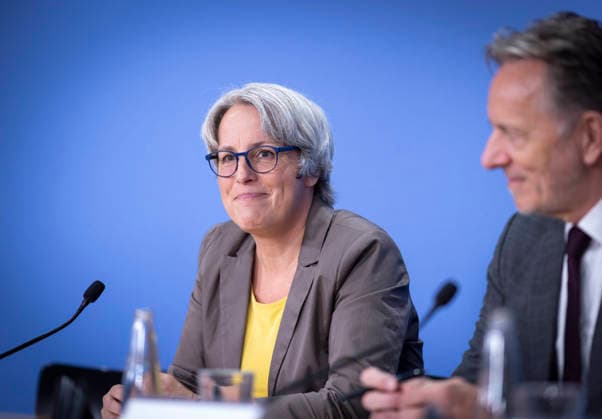 Kerstin Claus, Unabhaengige Bundesbeauftragte gegen sexuellen Missbrauch von Kindern und Jugendlichen (UBSKM), aufgenommen im Rahmen einer Bundespressekonferenz zum Bundeslagebild Sexualdelikte zum Nachteil von Kindern und Jugendlichen 2025 in Berlin, 21.07.2026 Berlin Deutschland *** Kerstin Claus, Independent Federal Commissioner Against Sexual Abuse of Children and Adolescents (UBSKM), photographed during a federal press conference on the 2025 Federal Report on Sexual Offenses Against Children and Adolescents in Berlin, July 21, 2026, Berlin, Germany Copyright: xYonaxElsnerx