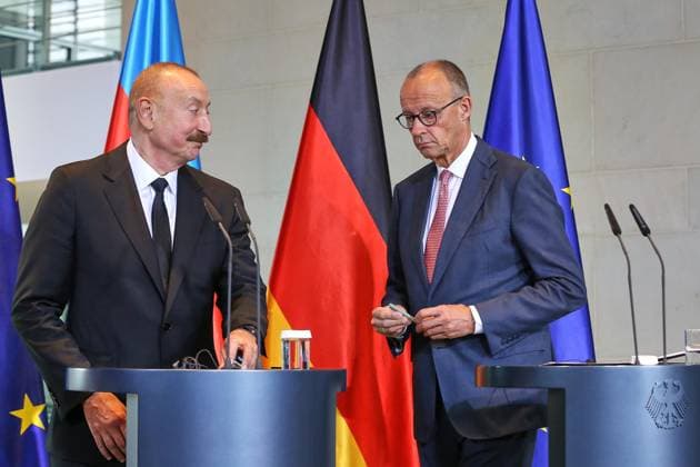 Berlin, Deutschland, 21.07.2026: Bundeskanzleramt: Empfang des Präsidenten Aserbaidschans: Präsident von Aserbaidschan Ilham Alijew und Bundeskanzler Friedrich Merz (CDU) geben ein Pressestatement *** Berlin, Germany, July 21, 2026; Federal Chancellery: Reception for the President of Azerbaijan; President of Azerbaijan Ilham Aliyev and Federal Chancellor Friedrich Merz (CDU) issue a press statement Copyright: xdtsxNachrichtenagenturx dts_128187