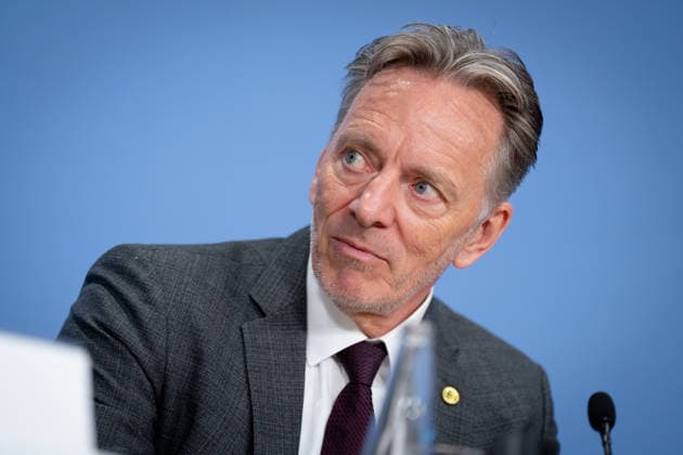 Holger Münch, Präsident, Bundeskriminalamt, BKA Bundeslagebild Sexualdelikte zum Nachteil von Kindern und Jugendlichen 2025 , Berlin, Bundespressekonferenz, Holger Münch, Präsident, Bundeskriminalamt, BKA Berlin Berlin GER *** Holger Münch, President, Federal Criminal Police Office (BKA), BKA National Report on Sexual Offenses Against Children and Adolescents 2025, Berlin, Federal Press Conference, Holger Münch, President, Federal Criminal Police Office (BKA), Berlin, Berlin, GER