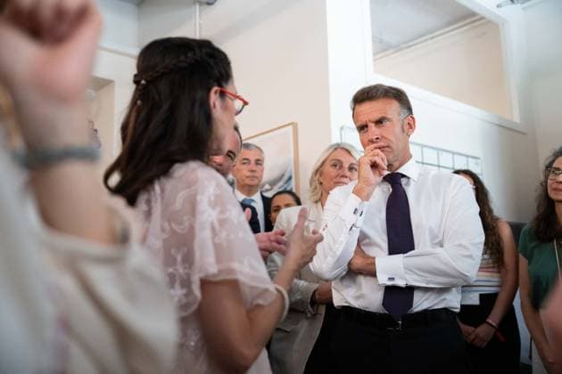 Emmanuel Macron At Asterya Child Support Center - Paris French President Emmanuel Macron visits the Asterya child support center, an innovative program at Necker Hospital dedicated to children under the care of the Assistance sociale à l enfance (ASE) in Paris, France on July 21, 2026. Photo by Gregoire Campione Pool ABACAPRESS.COM Paris IDF France  Copyright: xCampionexGregoire Pool ABACAx