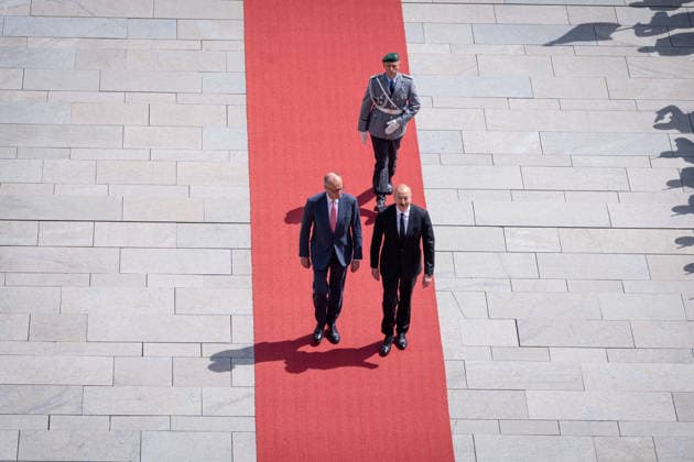 Präsident, Aserbaidschan, Ilham Alijew, Friedrich Merz, Bundeskanzler Berlin, Bundeskanzleramt, Militärische Ehren, Präsident, Aserbaidschan, Ilham Alijew, Friedrich Merz, Bundeskanzler Berlin Berlin GER *** President of Azerbaijan, Ilham Aliyev, Friedrich Merz, Federal Chancellor, Berlin, Federal Chancellery, Military Honors, President of Azerbaijan, Ilham Aliyev, Friedrich Merz, Federal Chancellor, Berlin, Berlin, GER