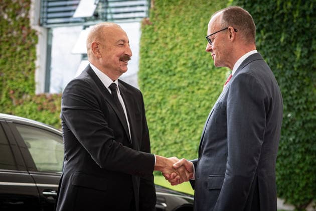 Berlin, Friedrich Merz trifft Ilham Alijew im Bundeskanzleramt Bundeskanzler Friedrich Merz (CDU) trifft Präsidenten der Republik Aserbaidschan Ilham Alijew am 21.07.2026 im Bundeskanzleramt in Berlin. Berlin Bundeskanzleramt Berlin Deutschland *** Berlin: Friedrich Merz Meets Ilham Aliyev at the Federal Chancellery; Federal Chancellor Friedrich Merz (CDU) meets with Ilham Aliyev, President of the Republic of Azerbaijan, on July 21, 2026, at the Federal Chancellery in Berlin; Berlin; Federal Chancellery; Berlin, Germany
