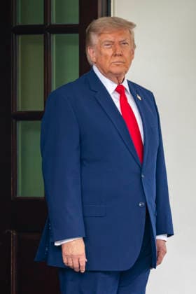 President Donald Trump prepares to greet the President of Lebanon Joseph Aoun outside the West Wing of the White House in Washington, DC on Tuesday, July 21, 2026.  WAP20260721300 BONNIExCASH
