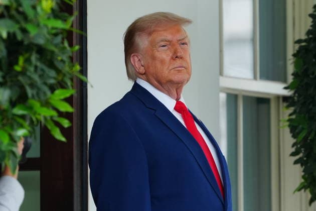 United States President Donald Trump greets President Joseph Aoun of the Republic of Lebanon at the West Wing Portico of the White House in Washington, DC on Tuesday, July 21, 2026. Aoun is in Washington to present a proposal designed to disarm the Iran-backed militant group Hezbollah and secure Israel s withdrawal from Lebanon.  WASP20260721100 AaronxSchwartz
