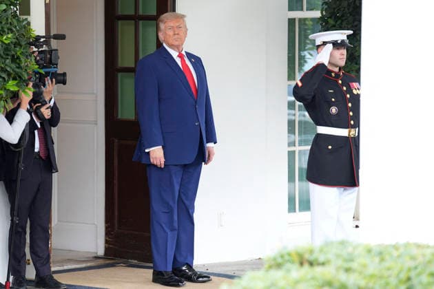 Donald Trump welcomes Joseph Aoun - Washington US President Donald Trump greets Lebanese President Joseph Aoun before their meeting at to the White House in Washington on July 21, 2026. Photo by Yuri Gripas ABACAPRESS.COM Washington DC United States  Copyright: xGripasxYuri ABACAx