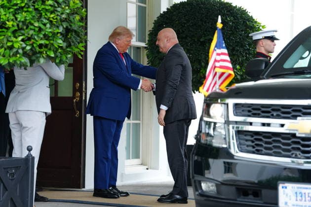 Trump Welcomes President Aoun of Lebanon United States President Donald J Trump greets President Joseph Aoun of the Republic of Lebanon at the West Wing Portico of the White House in Washington, DC, USA, on Tuesday, July 21, 2026. Aoun is in Washington to present a proposal designed to disarm the Iran-backed militant group Hezbollah and secure Israel s withdrawal from Lebanon. Credit: Aaron Schwartz Pool via CNP Washington District of Columbia United States  Copyright: xPool ABACAx