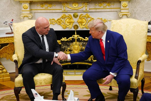 Trump Welcomes President Aoun of Lebanon United States President Donald J Trump meets President Joseph Aoun of the Republic of Lebanon in the Oval Office of the White House in Washington, DC, USA, on Tuesday, July 21, 2026. Aoun is in Washington to present a proposal designed to disarm the Iran-backed militant group Hezbollah and secure Israel s withdrawal from Lebanon. Credit: Aaron Schwartz Pool via CNP Washington District of Columbia United States  Copyright: xPool ABACAx