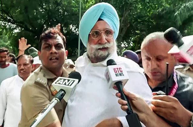 RECORD DATE NOT STATED Congress protests at LKM, demanding the resignations of PM Modi and Dharmendra Pradhan New Delhi, Jul 21 (ANI): Congress MP Sukhjinder Singh Randhawa speaks to the media while being detained by police during Congress s ongoing protest at Lok Kalyan Marg, demanding the resignations of Prime Minister Narendra Modi and Education Minister Dharmendra Pradhan, in New Delhi on Tuesday. (ANI Video Grab) NEW DELHI Delhi India Copyright: xANIx ANI_20260721413