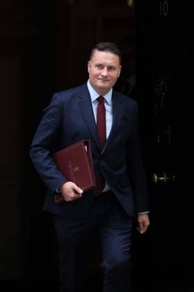 Weekly Cabinet meeting in London LONDON, UNITED KINGDOM - JULY 21: Wes Streeting, Secretary of State for Defense leaves 10 Downing Street after attending the weekly Cabinet meeting in London, United Kingdom on July 21, 2026. Zeynep Demir Anadolu London United Kingdom. Editorial use only. Please get in touch for any other usage.  Copyright: x2026xAnadoluxZeynepxDemirx