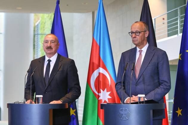 Berlin, Deutschland, 21.07.2026: Bundeskanzleramt: Empfang des Präsidenten Aserbaidschans: Präsident von Aserbaidschan Ilham Alijew und Bundeskanzler Friedrich Merz (CDU) geben ein Pressestatement *** Berlin, Germany, July 21, 2026; Federal Chancellery: Reception for the President of Azerbaijan; President of Azerbaijan Ilham Aliyev and Federal Chancellor Friedrich Merz (CDU) issue a press statement Copyright: xdtsxNachrichtenagenturx dts_128213
