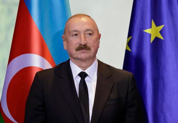 Ilham Alijew, Präsident Aserbaidschans, Vertragsunterzeichnung, Deutschland, Berlin, Bundeskanzleramt, Unterzeichnungszeremonie *** Ilham Aliyev, President of Azerbaijan, signing of an agreement, Germany, Berlin, Federal Chancellery, signing ceremony