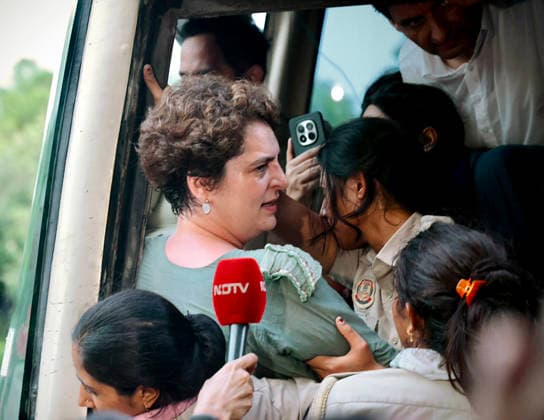 RECORD DATE NOT STATED Delhi Police detain Priyanka Gandhi amid protest seeking PM Modi and Dharmendra Pradhan s resignation New Delhi, Jul 21 (ANI): Delhi Police detain Congress General Secretary Priyanka Gandhi from the protest site near Prime Minister Narendra Modi™s residence during Congress protest, demanding the resignations of PM Modi and Education Minister Dharmendra Pradhan, at Lok Kalyan Marg in New Delhi on Tuesday. (@IYC X ANI Photo) NEW DELHI Delhi India Copyright: xANIx ANI_20260721628