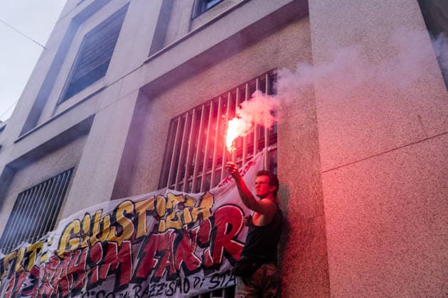 July 21, 2026, Milan, Mi, Italy: A protest was organized following the death of Abderrahim Fakir, a 42-year-old entrepreneur of Moroccan origin who died on Sunday while being pinned face-down on the ground by police officers. The demonstration in memory of Fakir, held in front of the prefecture, drew hundreds of people. Milan Italy  - ZUMAc276 20260721_zip_c276_006 Copyright: xAndreaxCarrubbax